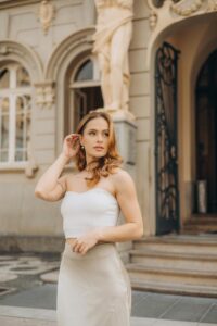 seksi adresar lepa žena