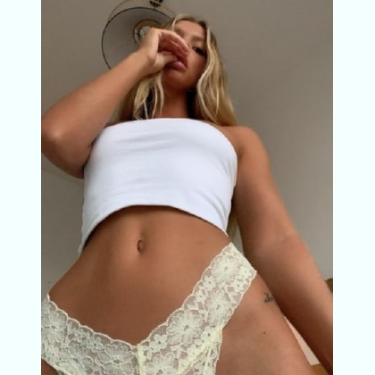 Dosadno mi je… ima li neko normalan za zezanje?